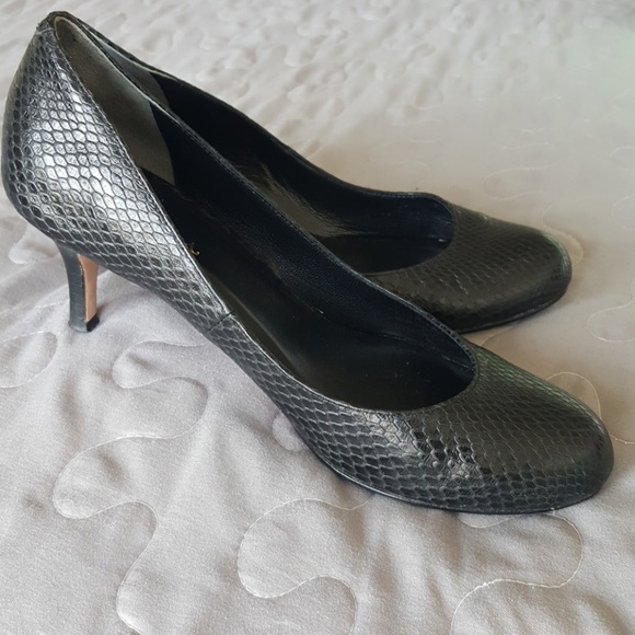 Cole Haan Shoes - Cole Haan Black Snake Pattern Heels SIZE 5…